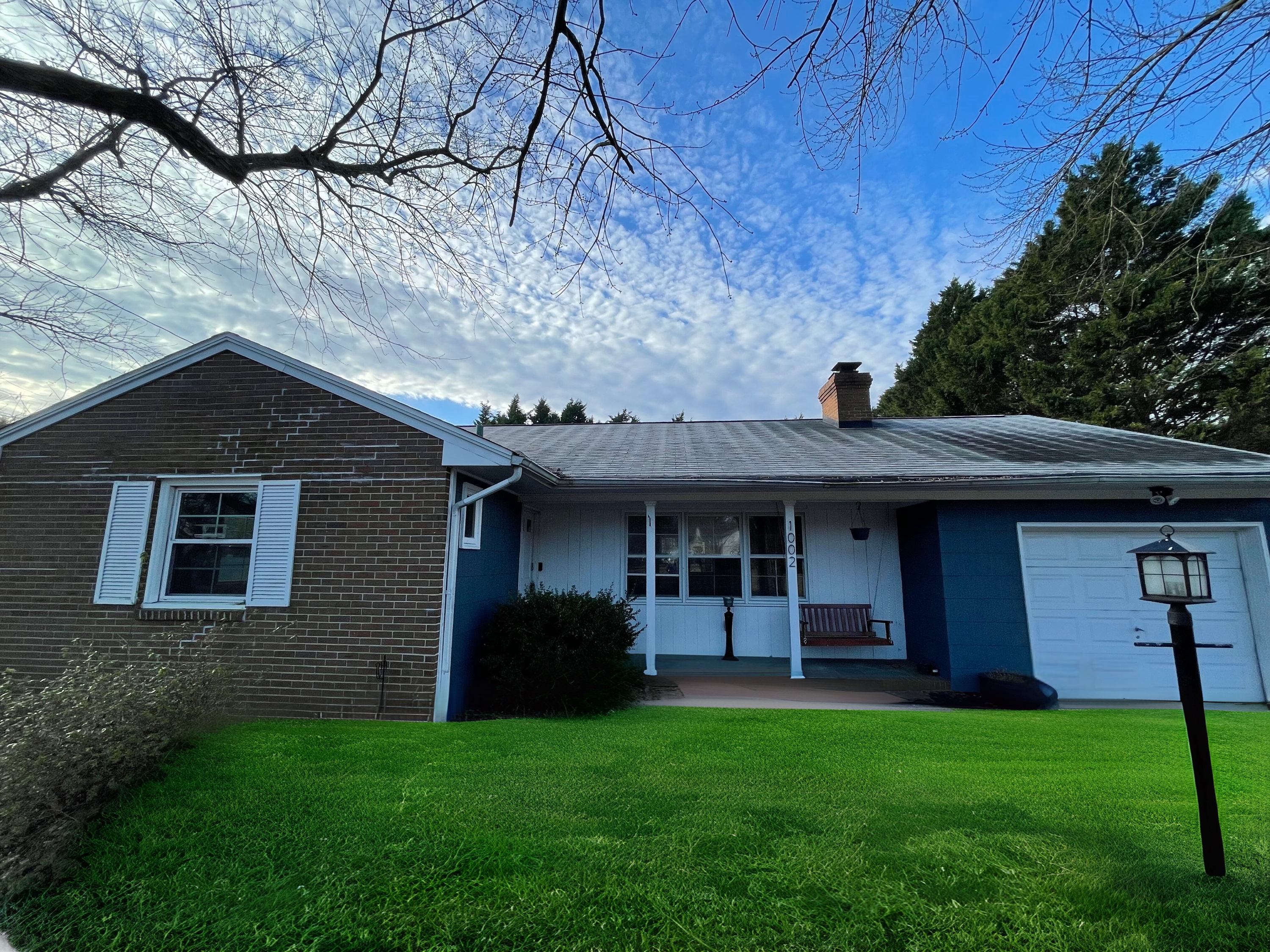 1002 Sherwood Circle